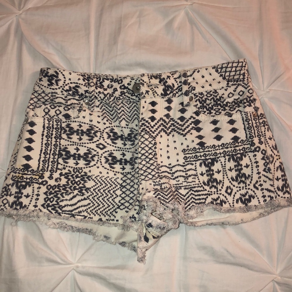 Bullhead jean shorts